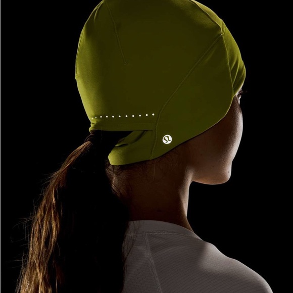LULULEMON run for it all beanie - Picture 2 of 6